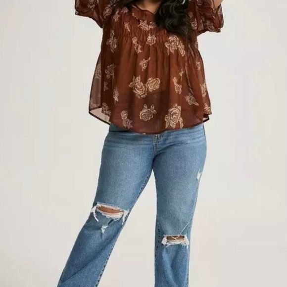 🌹 Sheer Brown Rose Print Ruffle Sleeve Blouse – Torrid Size 0 🌿
#boho #cottage - Picture 2 of 9